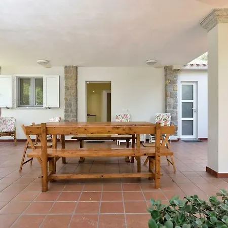 Milvio Con Accesso Privato In Villa Tortolì